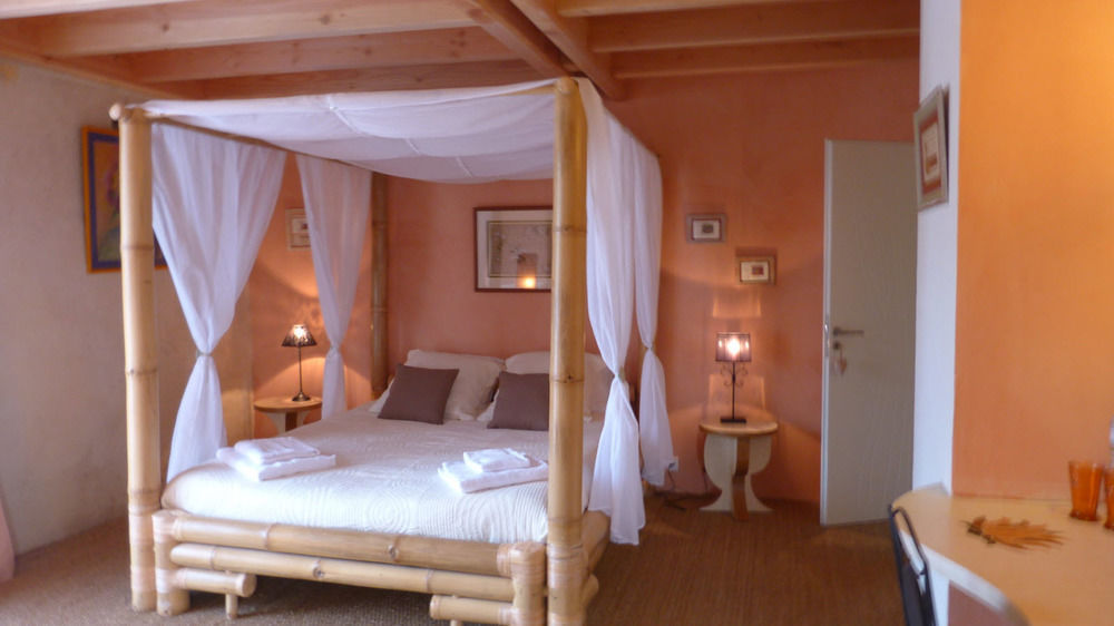 Bed and Breakfast Bout De Cote Lacam-dʼOurcet Exterior foto